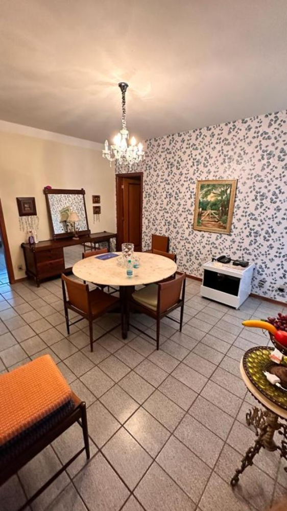 Apartamento à venda com 4 quartos, 235m² - Foto 8