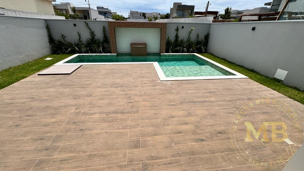 Casa de Condomínio à venda com 4 quartos, 222m² - Foto 3