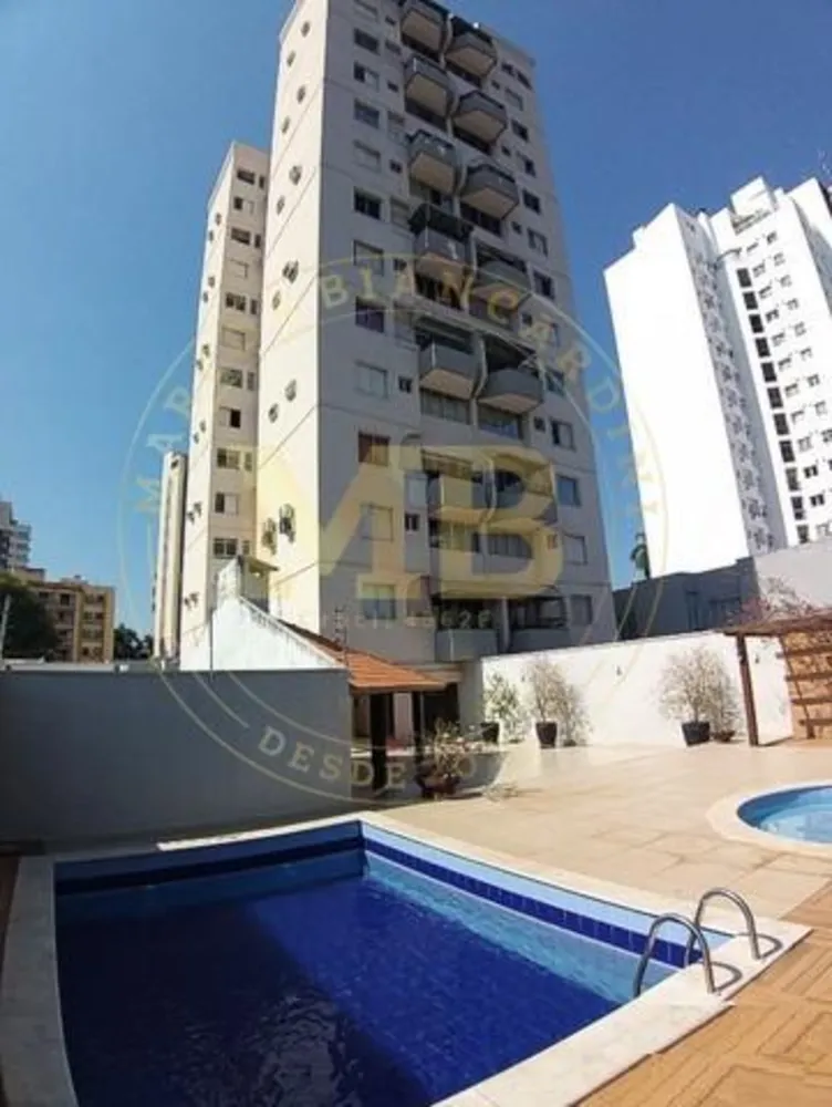 Apartamento, 3 quartos, 216 m² - Foto 1