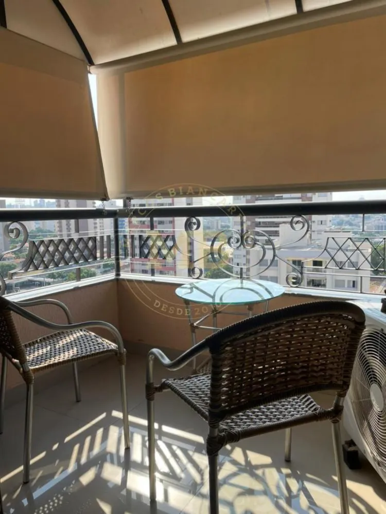 Apartamento, 3 quartos, 216 m² - Foto 2