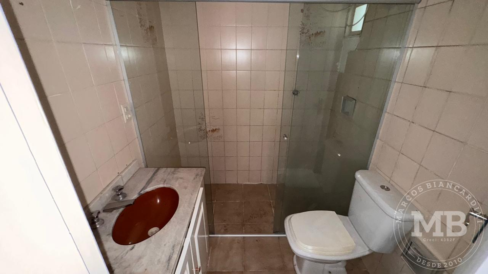 Apartamento à venda com 2 quartos, 79m² - Foto 3