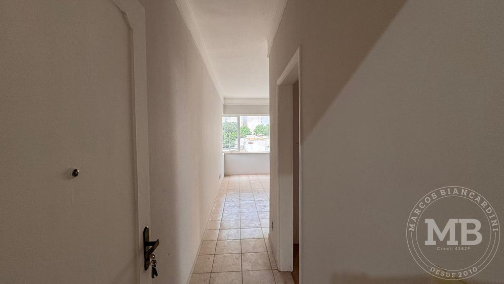Apartamento à venda com 2 quartos, 79m² - Foto 1