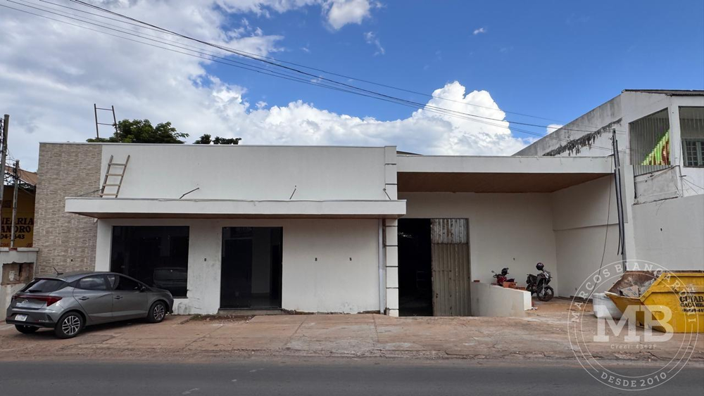 Prédio Inteiro para alugar, 900m² - Foto 1