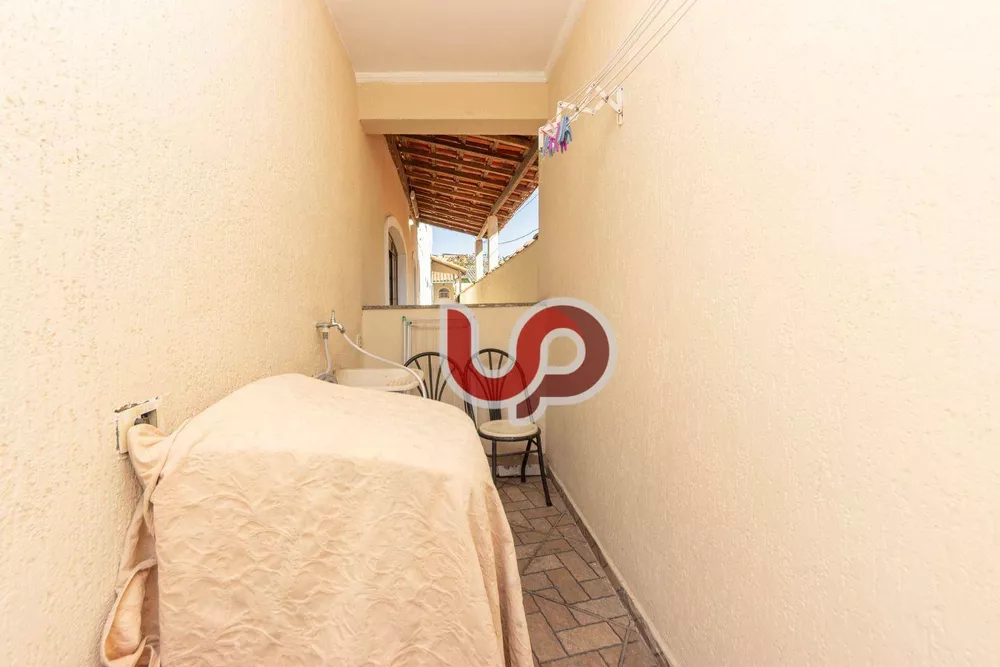Sobrado, 4 quartos, 310 m² - Foto 2