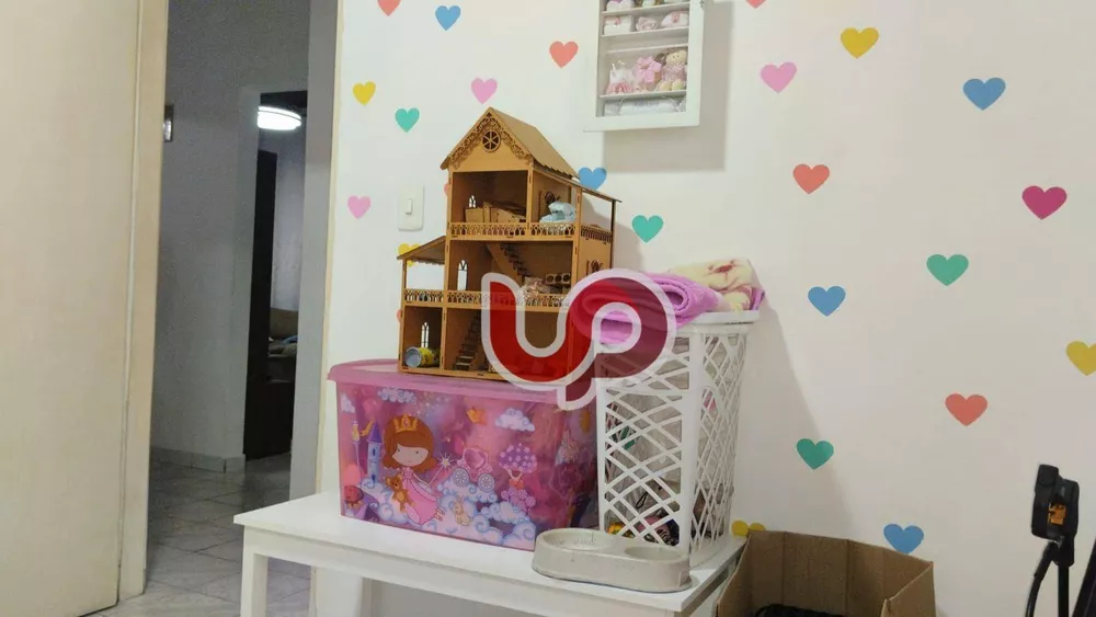 Casa, 5 quartos, 136 m² - Foto 1