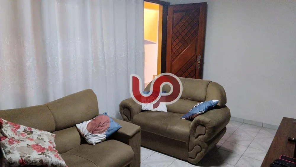 Casa, 5 quartos, 136 m² - Foto 2