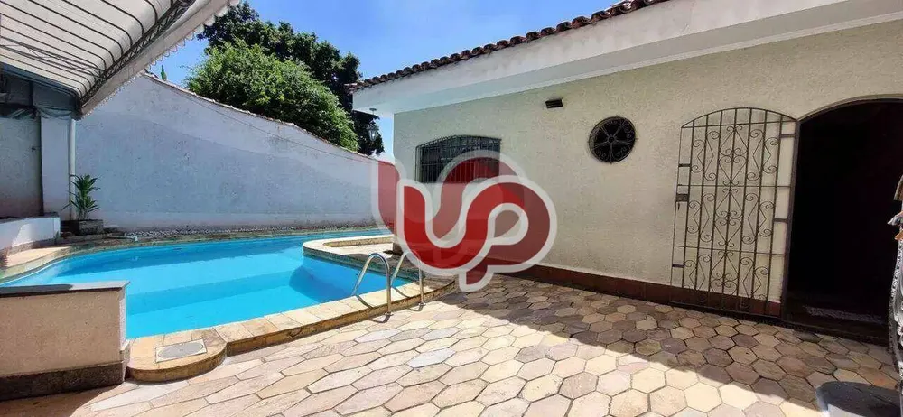 Casa, 3 quartos, 275 m² - Foto 4