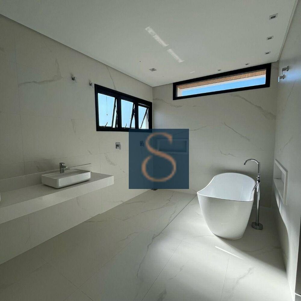 Casa de Condomínio à venda com 4 quartos, 450m² - Foto 3