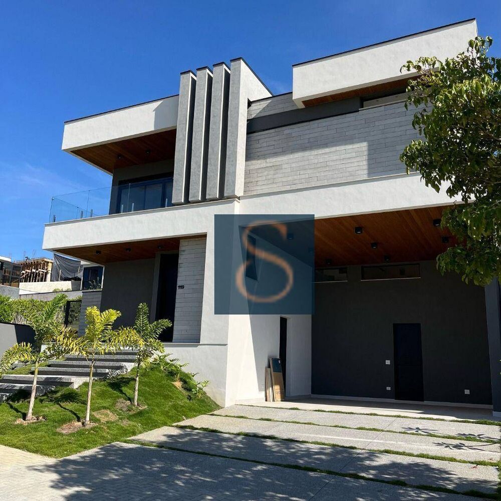 Casa de Condomínio à venda com 4 quartos, 450m² - Foto 1
