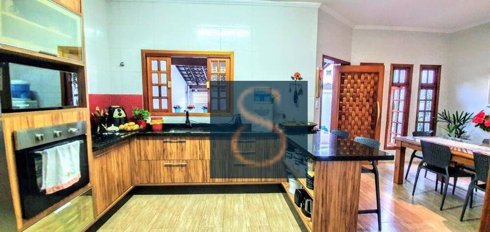 Casa à venda com 3 quartos, 96m² - Foto 2