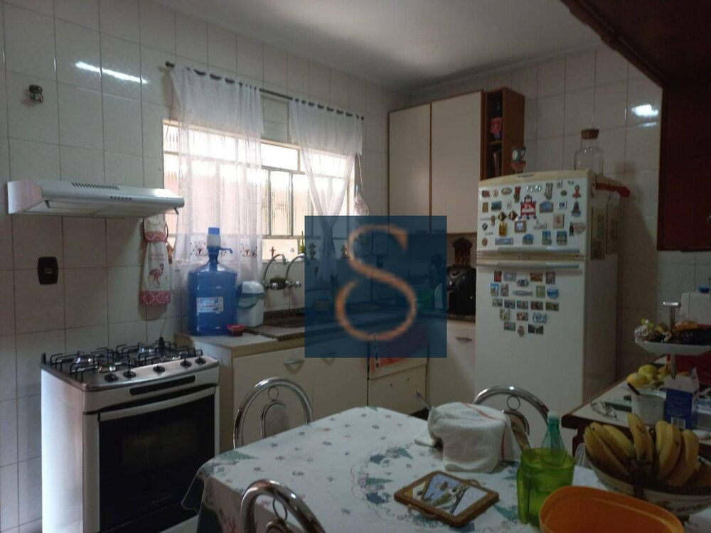 Casa, 3 quartos, 200 m² - Foto 4