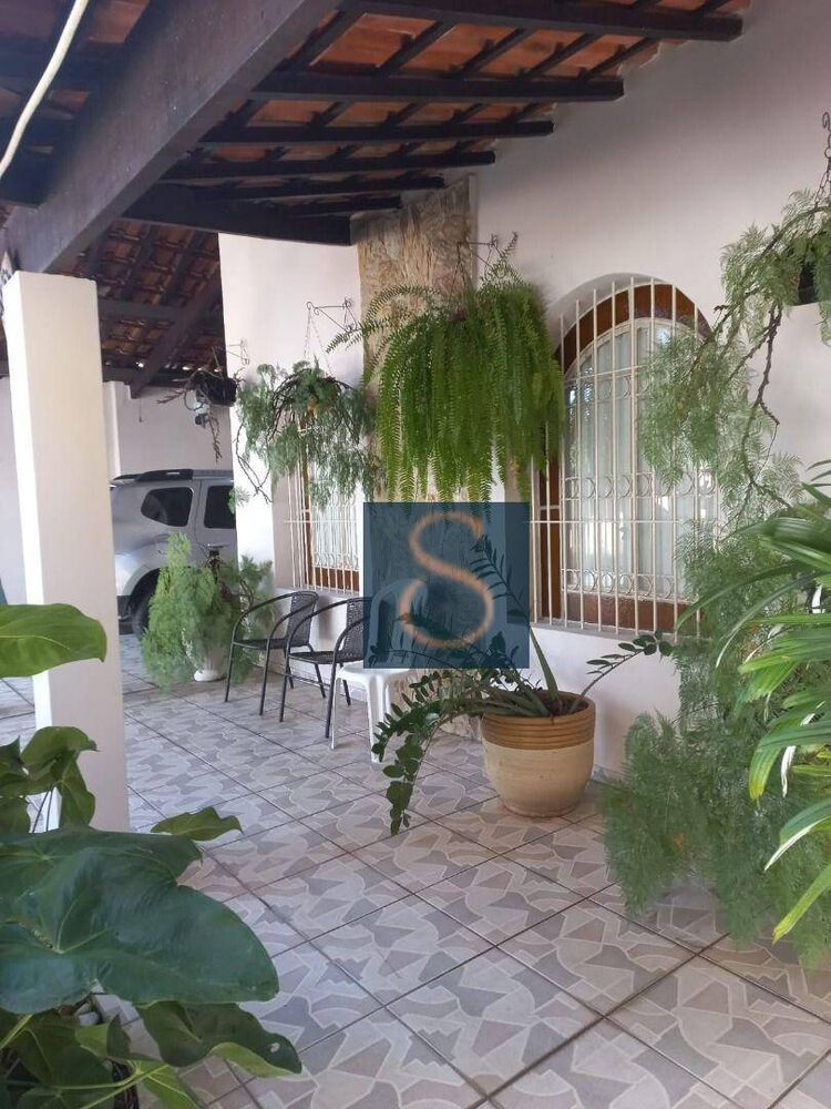 Casa, 3 quartos, 200 m² - Foto 2