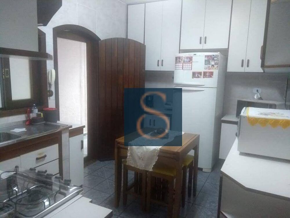 Casa, 3 quartos, 200 m² - Foto 4