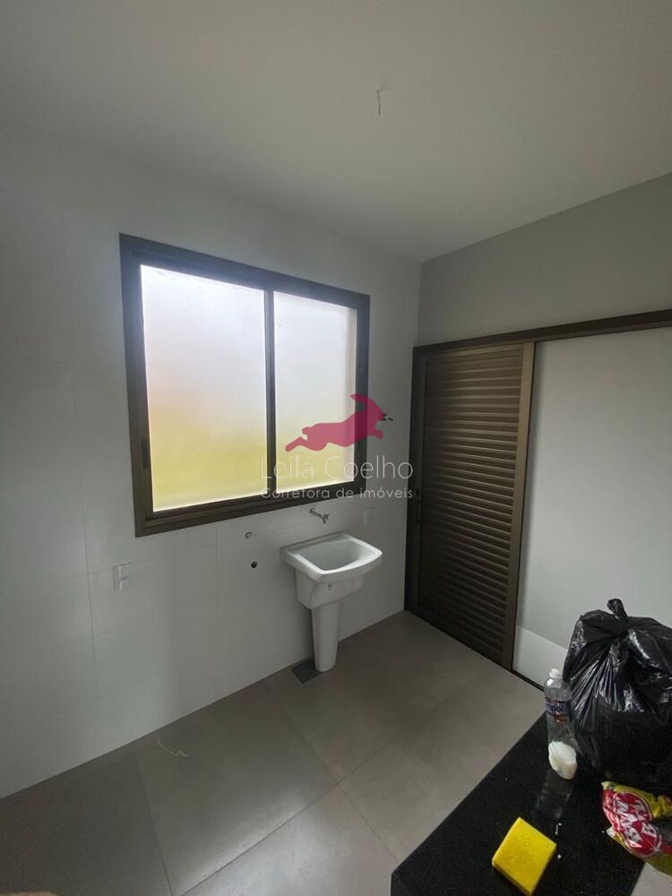 Casa de Condomínio à venda com 3 quartos, 317m² - Foto 7