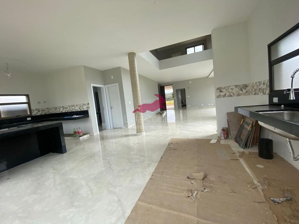 Casa de Condomínio à venda com 3 quartos, 317m² - Foto 5