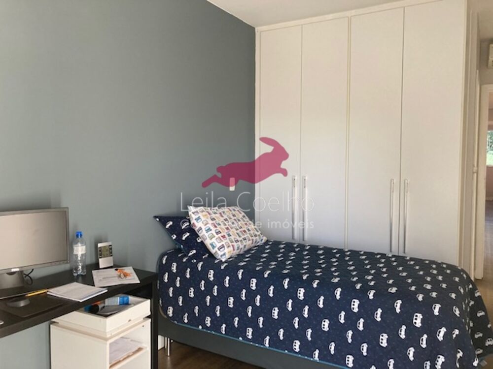 Casa de Condomínio à venda com 4 quartos, 244m² - Foto 4