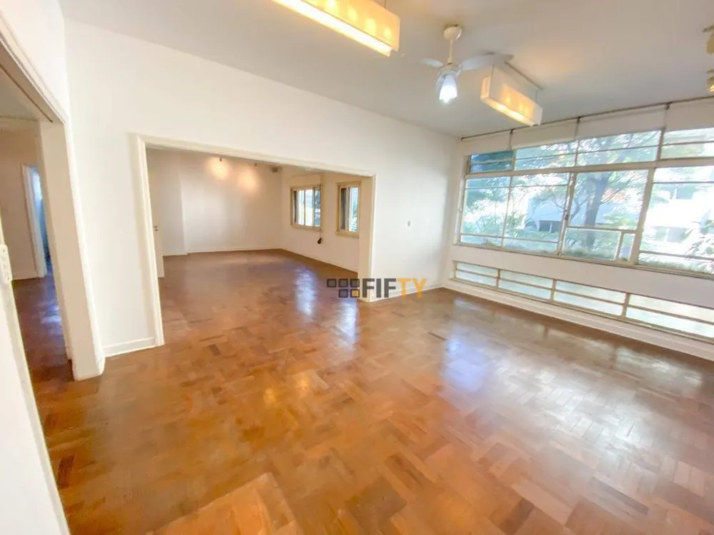 Apartamento, 3 quartos, 130 m² - Foto 1