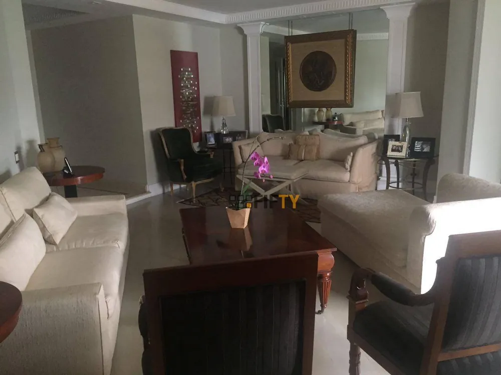 Apartamento, 4 quartos, 273 m² - Foto 1