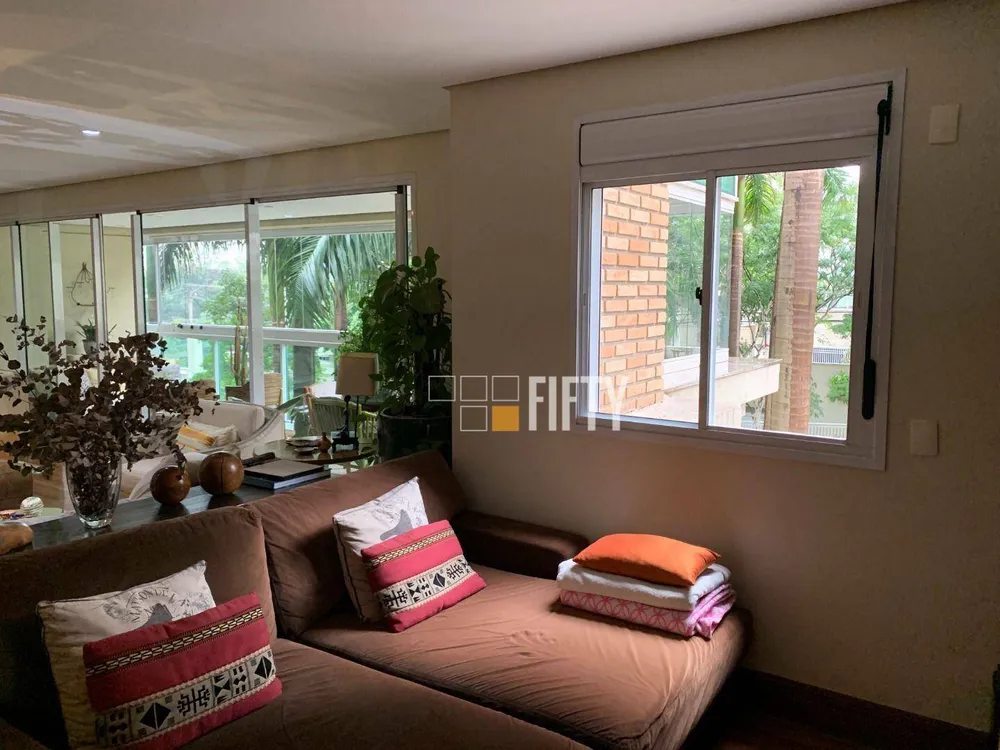 Apartamento, 3 quartos, 183 m² - Foto 2