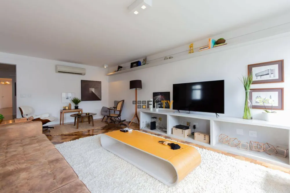 Apartamento, 3 quartos, 207 m² - Foto 2