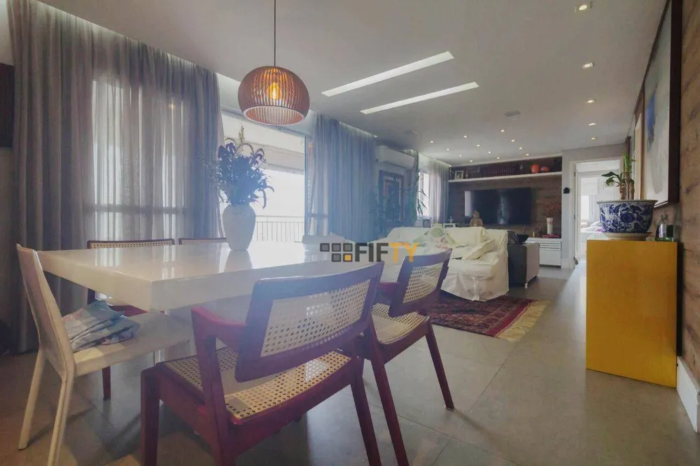 Apartamento, 3 quartos, 125 m² - Foto 2