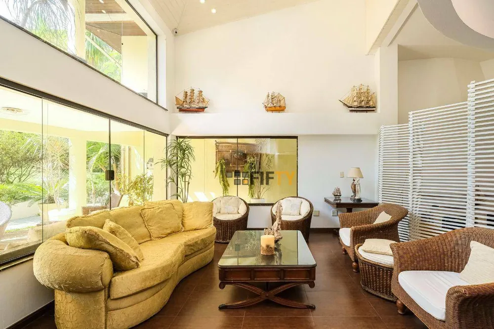 Casa, 4 quartos, 2500 m² - Foto 1