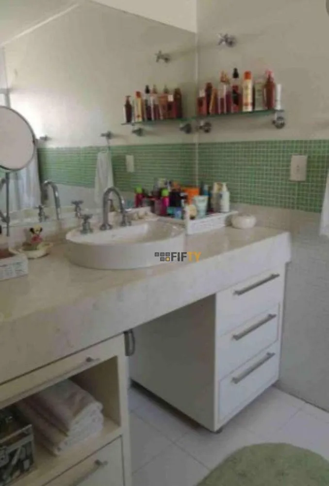 Apartamento, 4 quartos, 229 m² - Foto 2