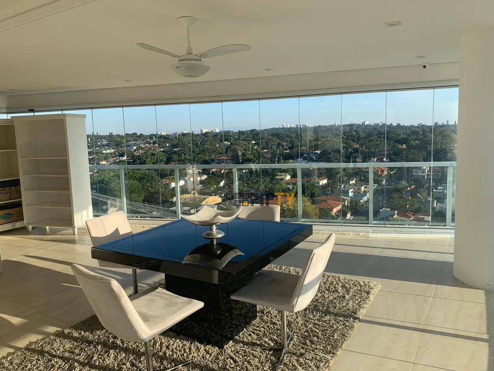 Apartamento, 3 quartos, 210 m² - Foto 1