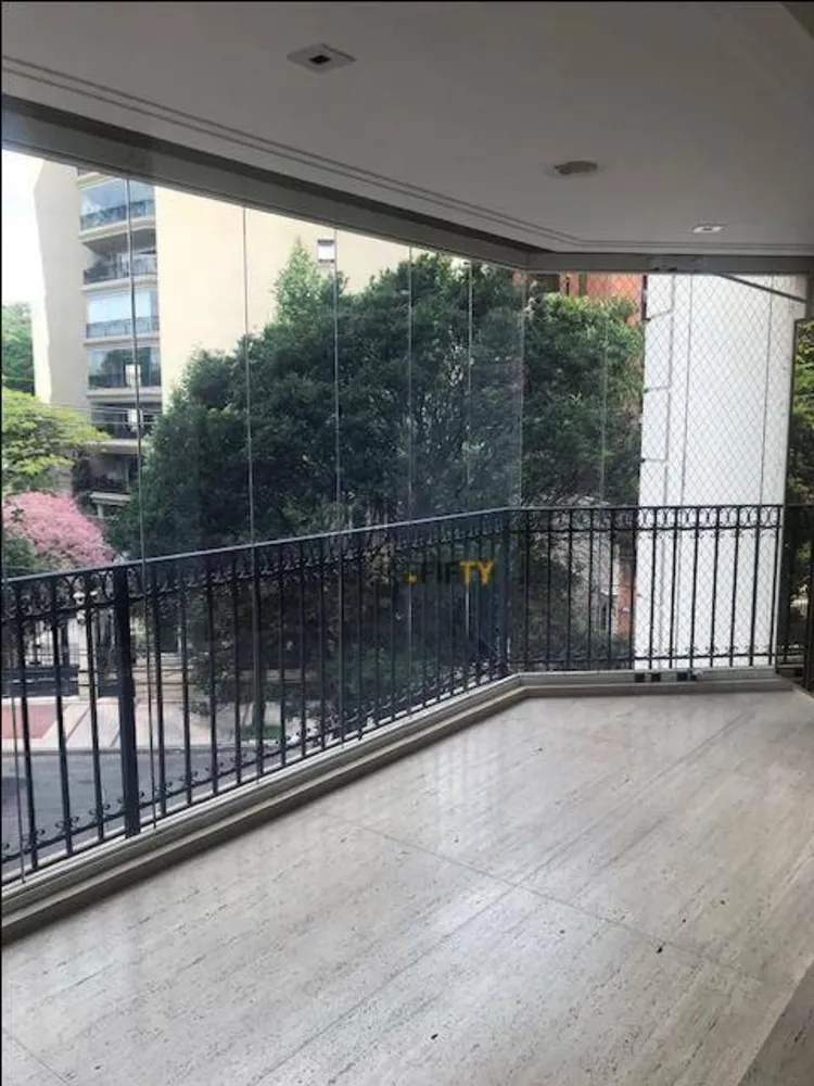Apartamento, 3 quartos, 260 m² - Foto 1