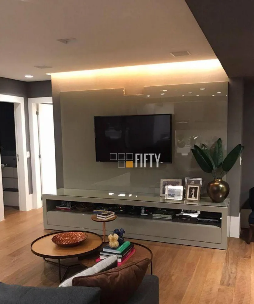 Apartamento, 3 quartos, 128 m² - Foto 1