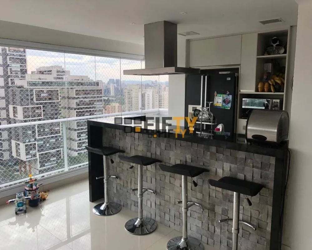 Apartamento, 3 quartos, 138 m² - Foto 1