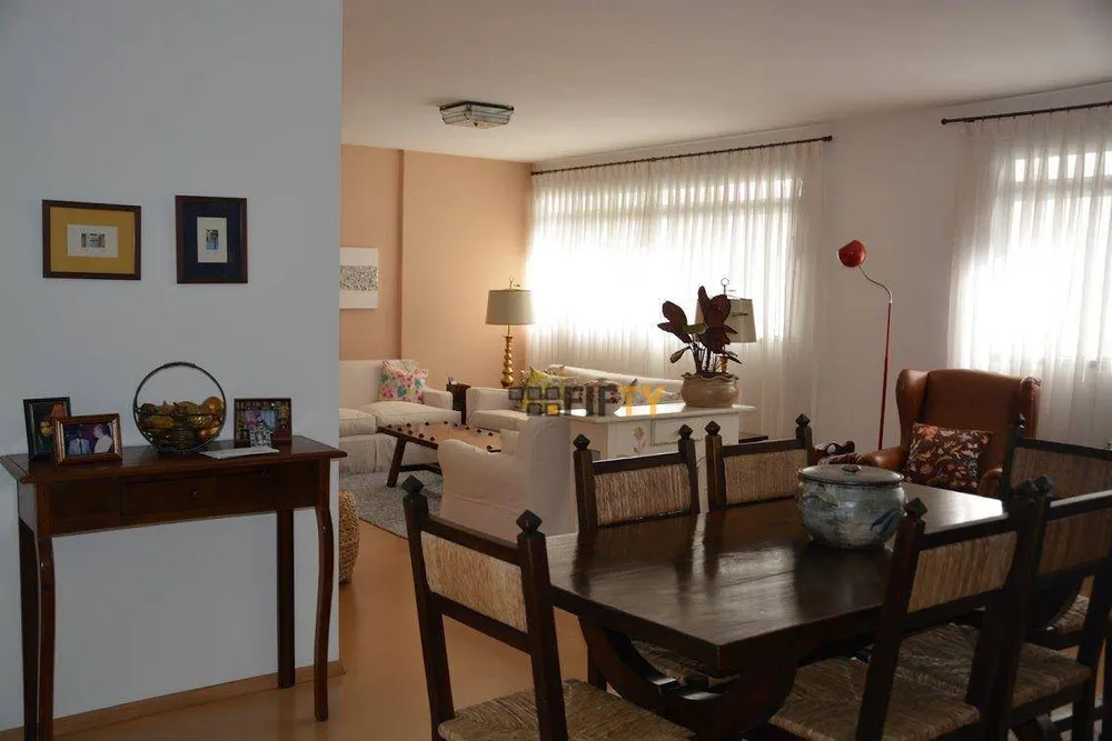 Apartamento, 3 quartos, 155 m² - Foto 1