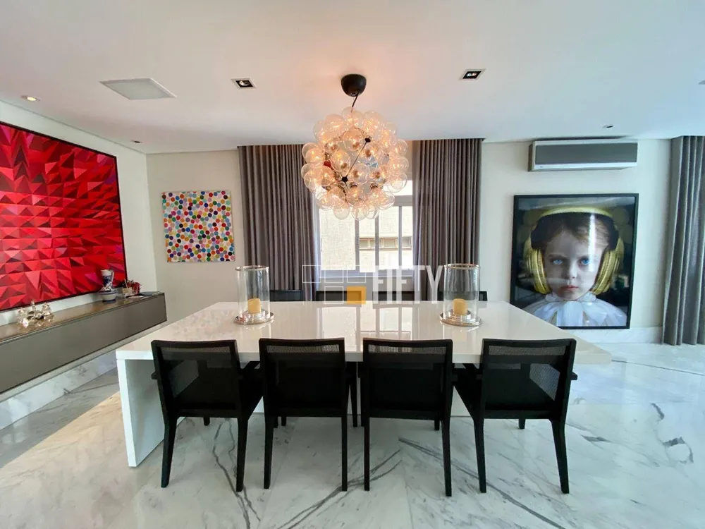 Apartamento, 2 quartos, 216 m² - Foto 1