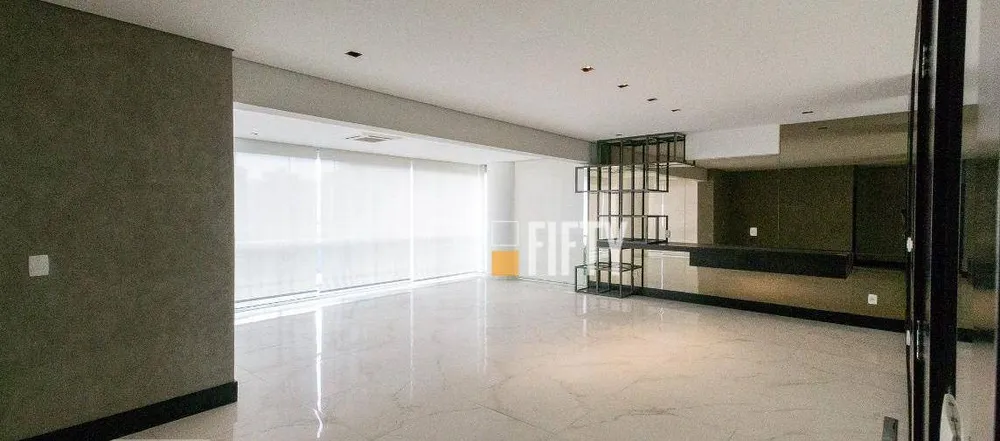 Apartamento, 3 quartos, 160 m² - Foto 2