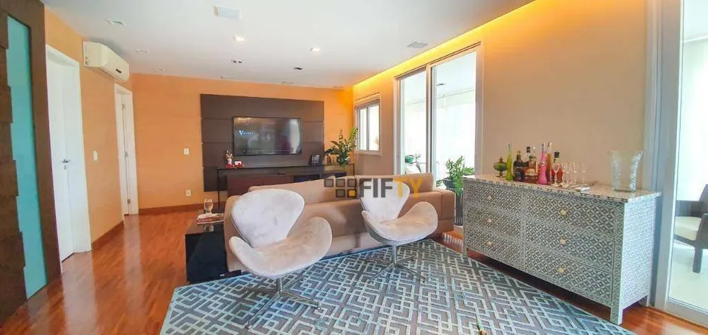 Apartamento, 3 quartos, 233 m² - Foto 3