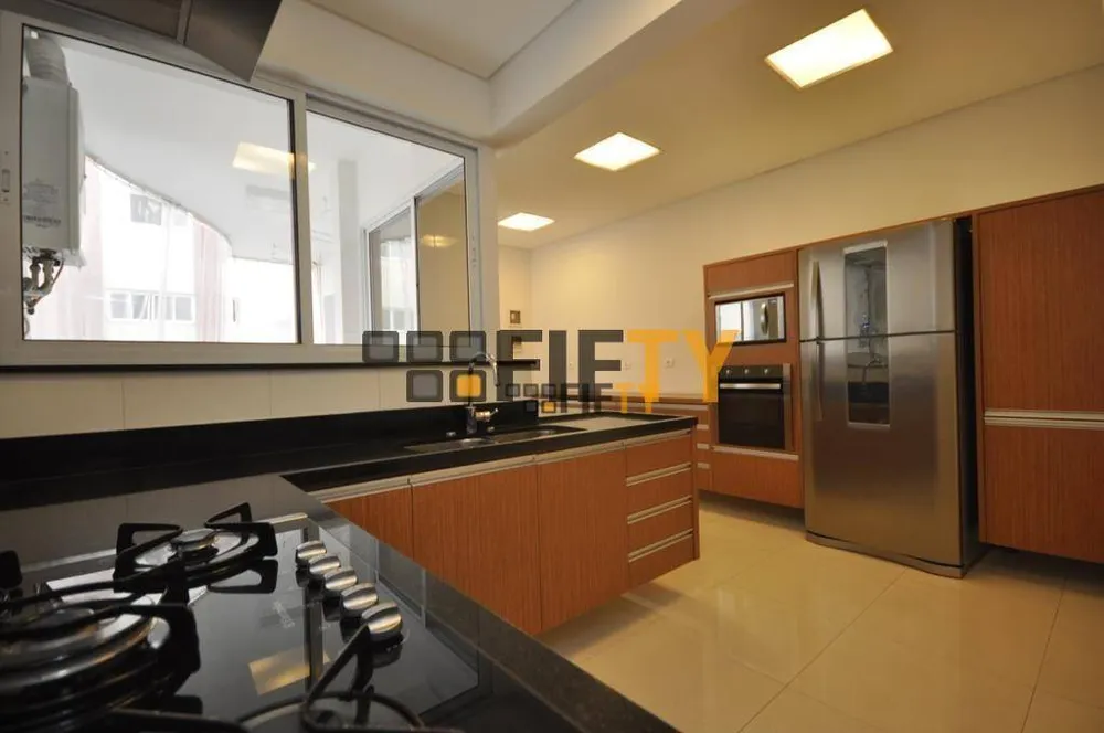 Apartamento, 3 quartos, 202 m² - Foto 4
