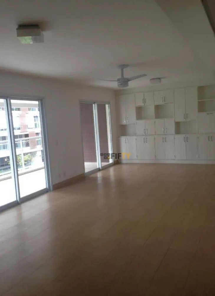 Apartamento, 3 quartos, 186 m² - Foto 1