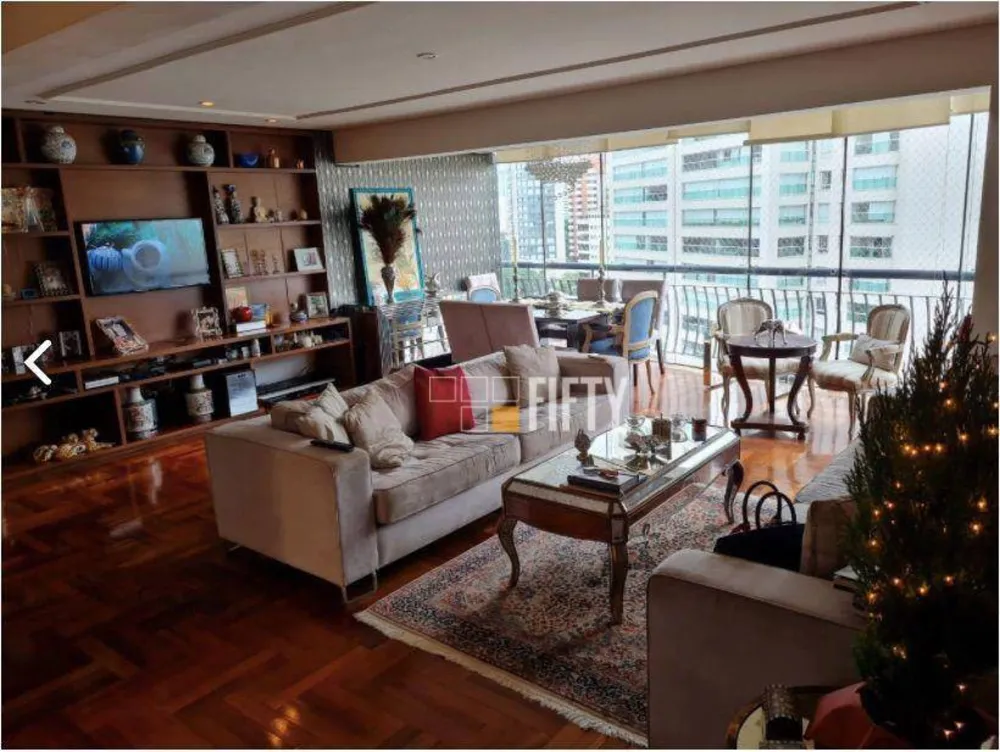 Apartamento, 3 quartos, 140 m² - Foto 1