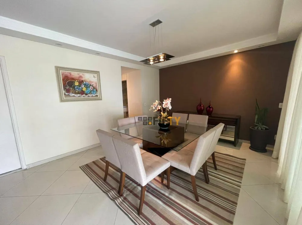 Apartamento, 3 quartos, 222 m² - Foto 2