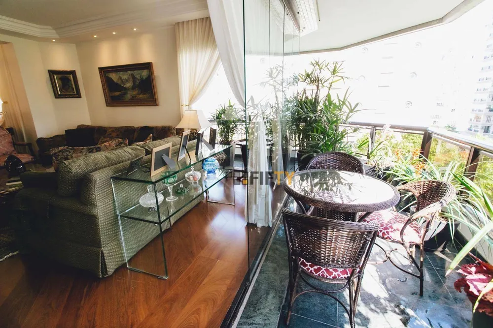 Apartamento, 4 quartos, 380 m² - Foto 1