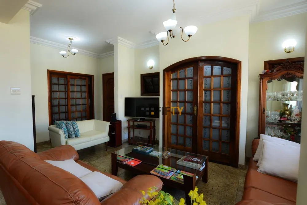 Apartamento, 3 quartos, 151 m² - Foto 2