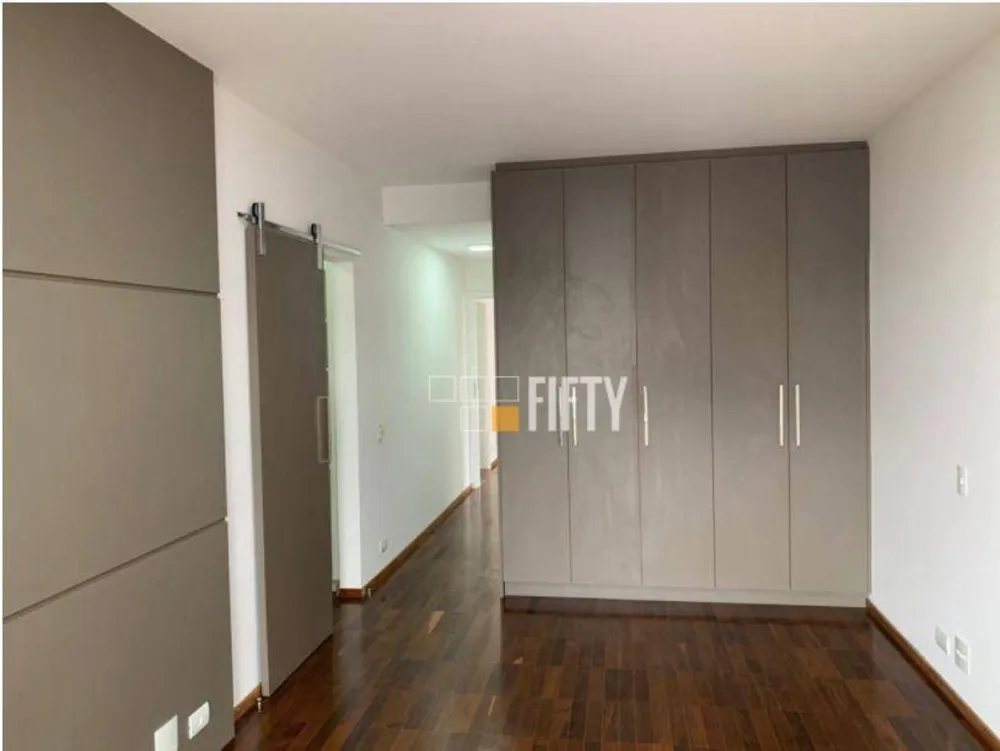 Apartamento, 3 quartos, 192 m² - Foto 1
