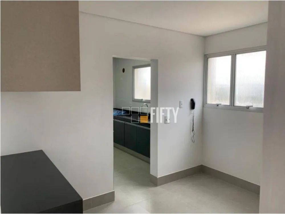 Apartamento, 3 quartos, 192 m² - Foto 2