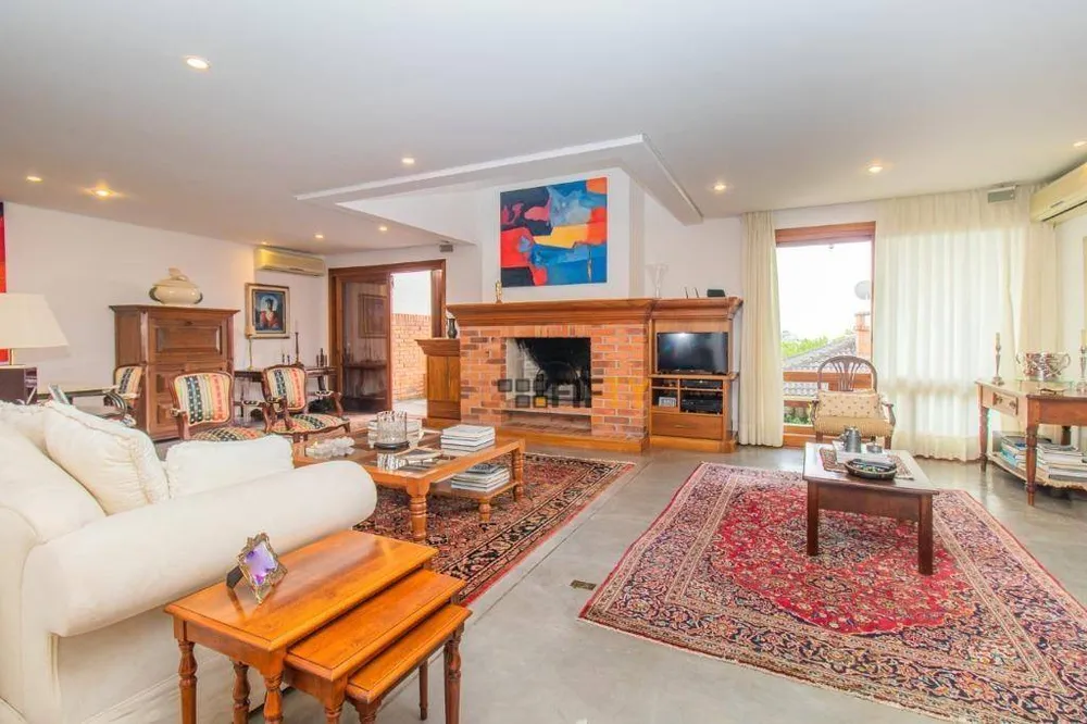 Casa, 3 quartos, 440 m² - Foto 1