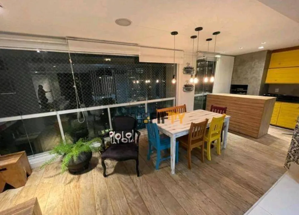 Apartamento, 3 quartos, 160 m² - Foto 1