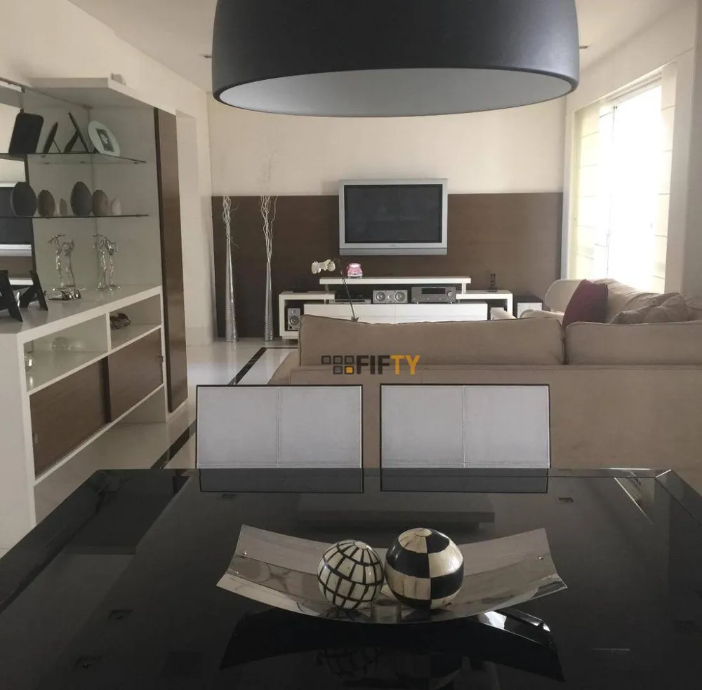 Apartamento, 4 quartos, 205 m² - Foto 2