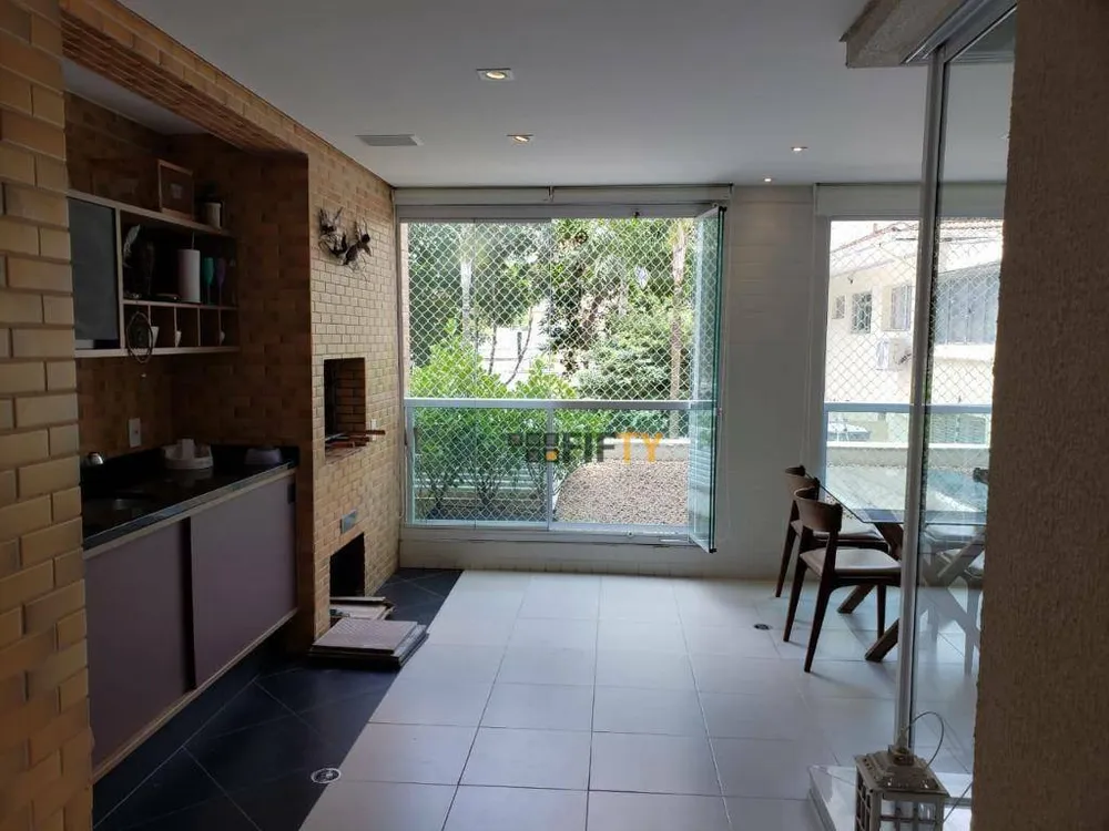 Apartamento, 3 quartos, 201 m² - Foto 2