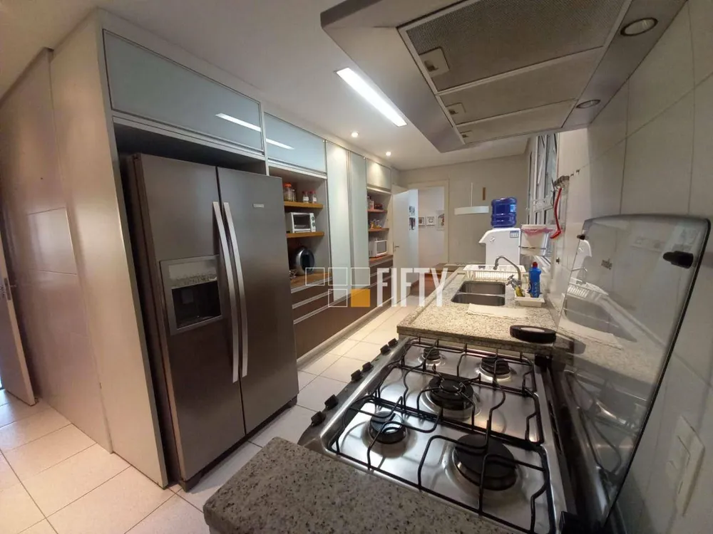 Apartamento, 4 quartos, 216 m² - Foto 2