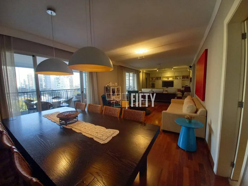 Apartamento, 4 quartos, 216 m² - Foto 1