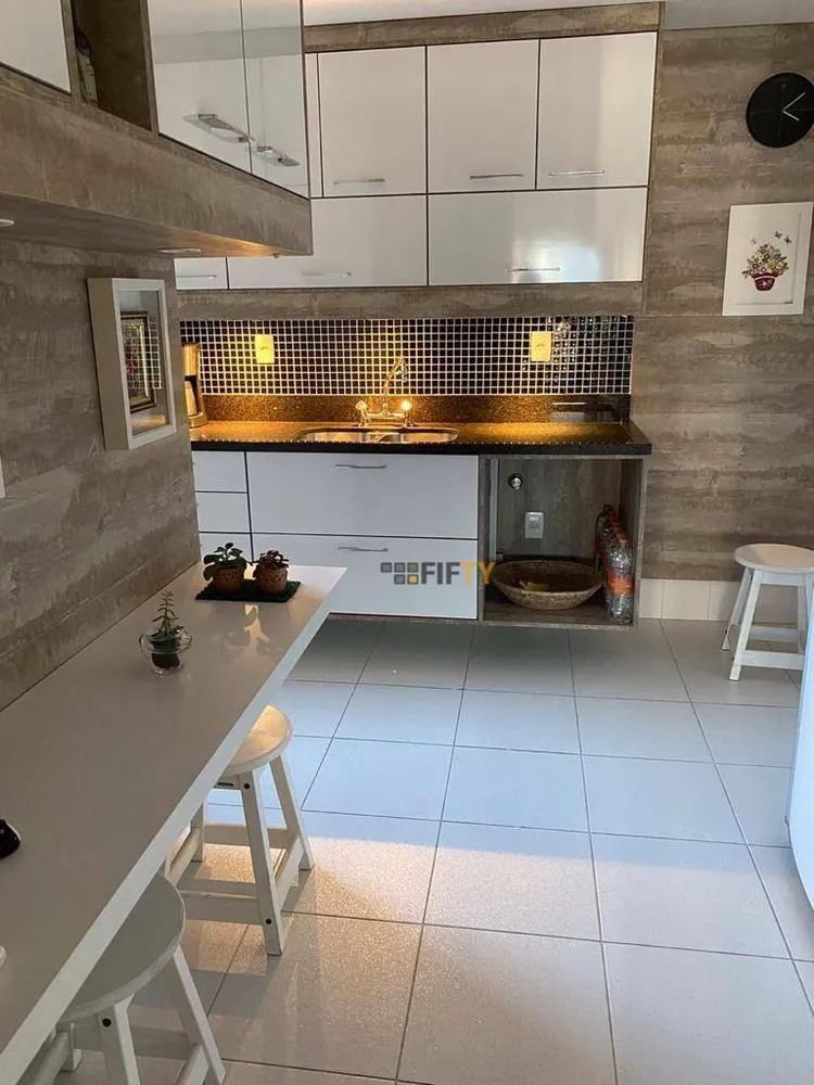 Apartamento, 3 quartos, 143 m² - Foto 3